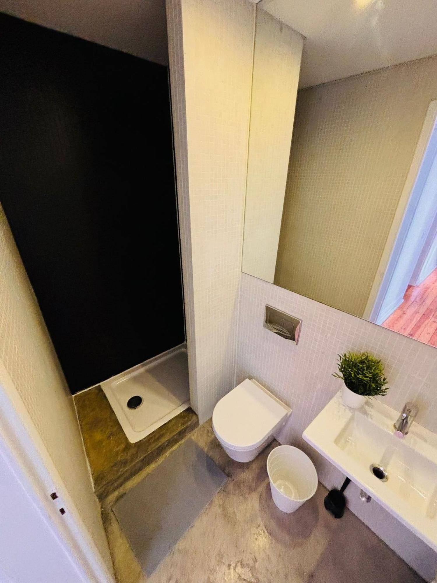 Luxury Rooms, Location For Tourists Albergue