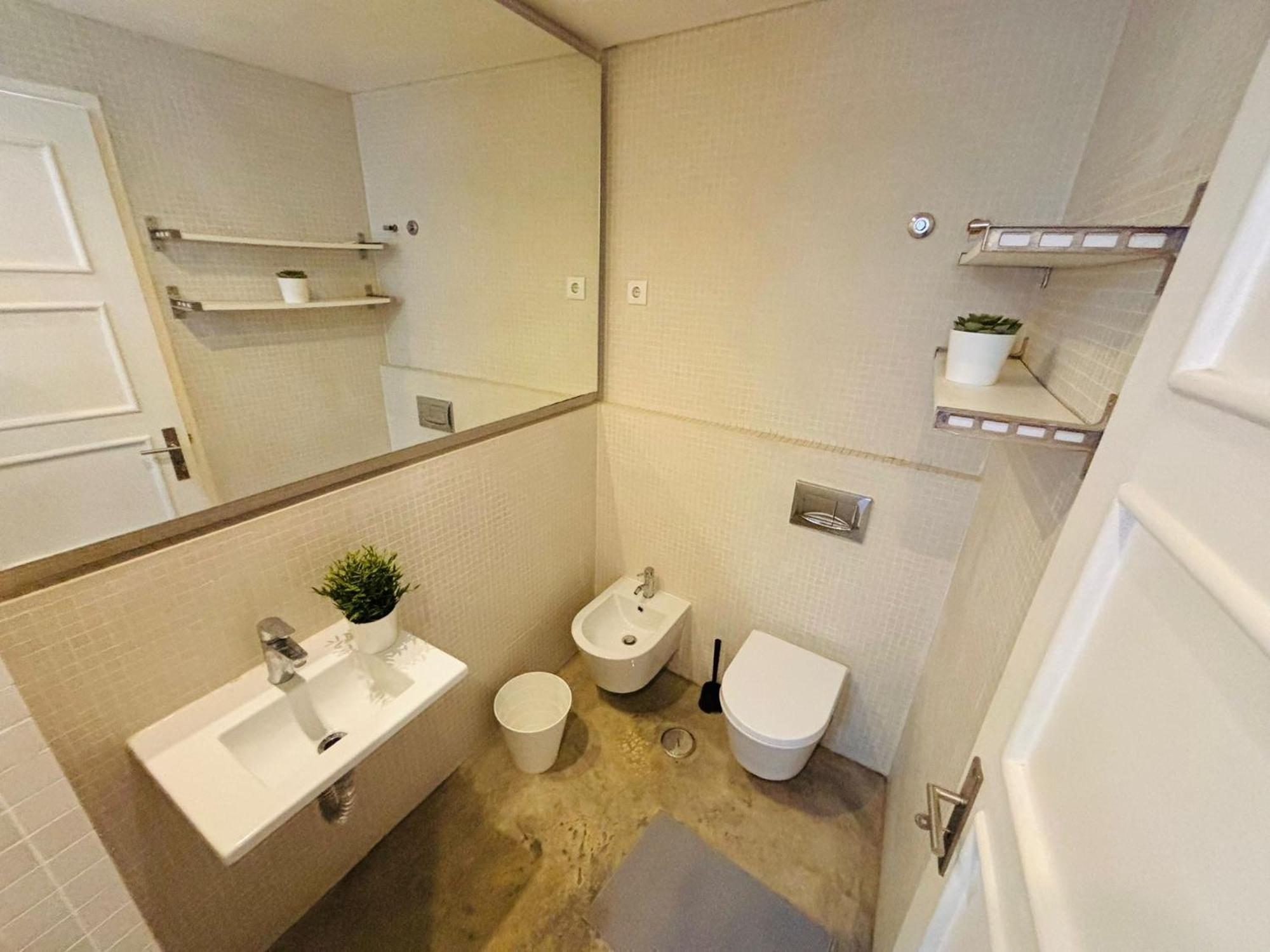 Luxury Rooms, Location For Tourists
